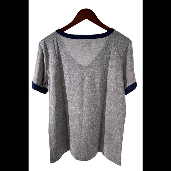 NFL Women's Touch Short-Sleeve V-Neck T-Shirt with Sequins Rams - Regular - Picture 2 of 2